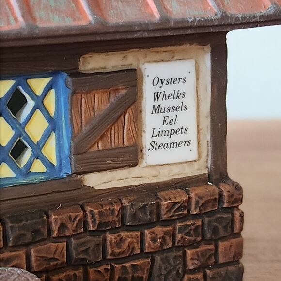 Department 56 – Leed’s Oyster House – Dickens’ Village Series – 1999 NIB - Picture 10 of 16